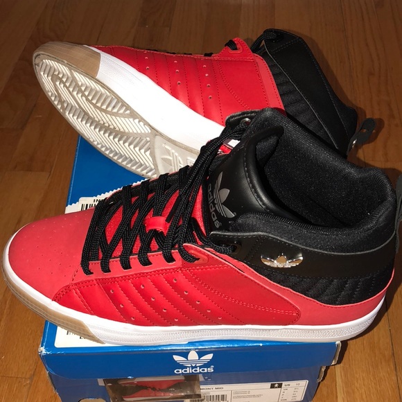 adidas freemont mid k